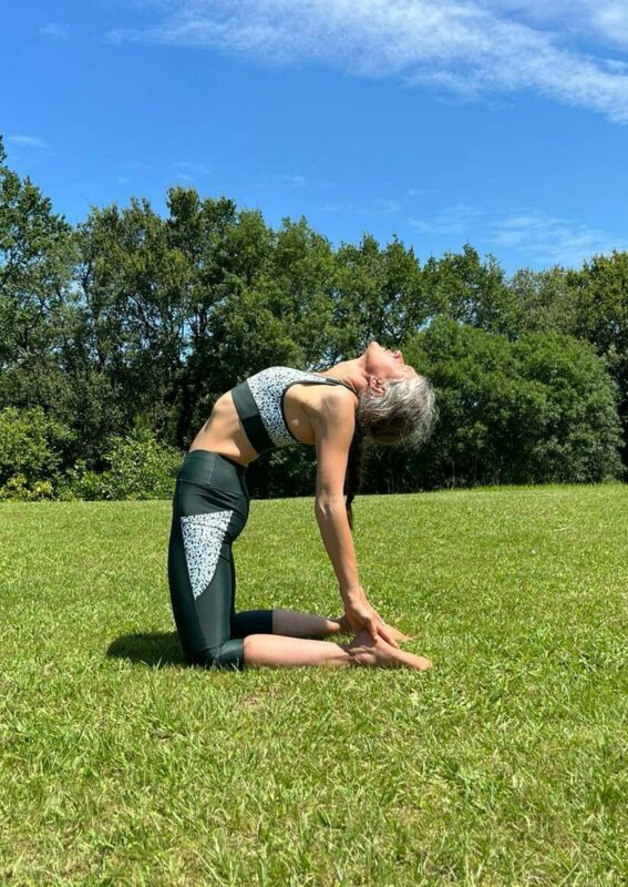 yoga posture du chameau